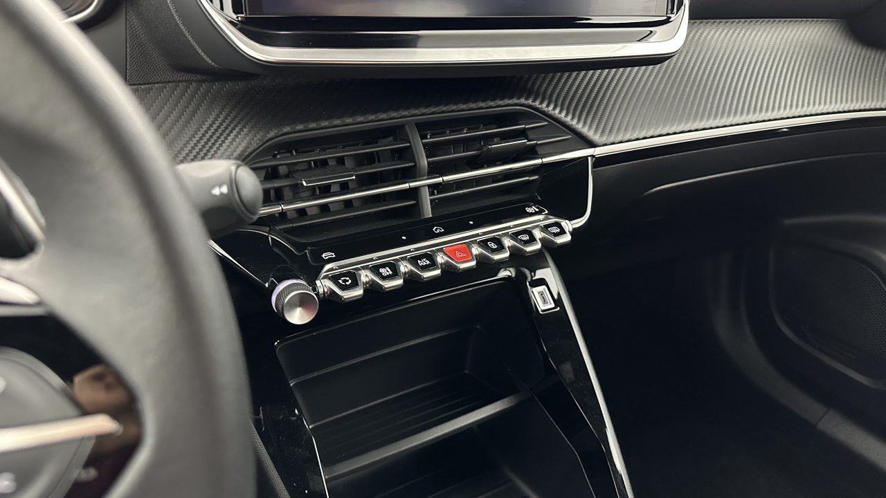 Peugeot 2008 II 1.2 Hybrid 145ch Style e-DCS6