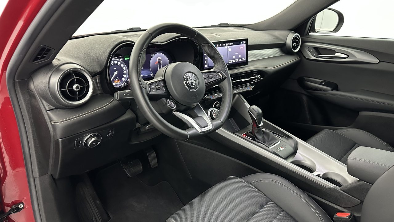 Alfa Romeo TONALE 1.3 Hybride Rechargeable PHEV 280ch AT6 Ti