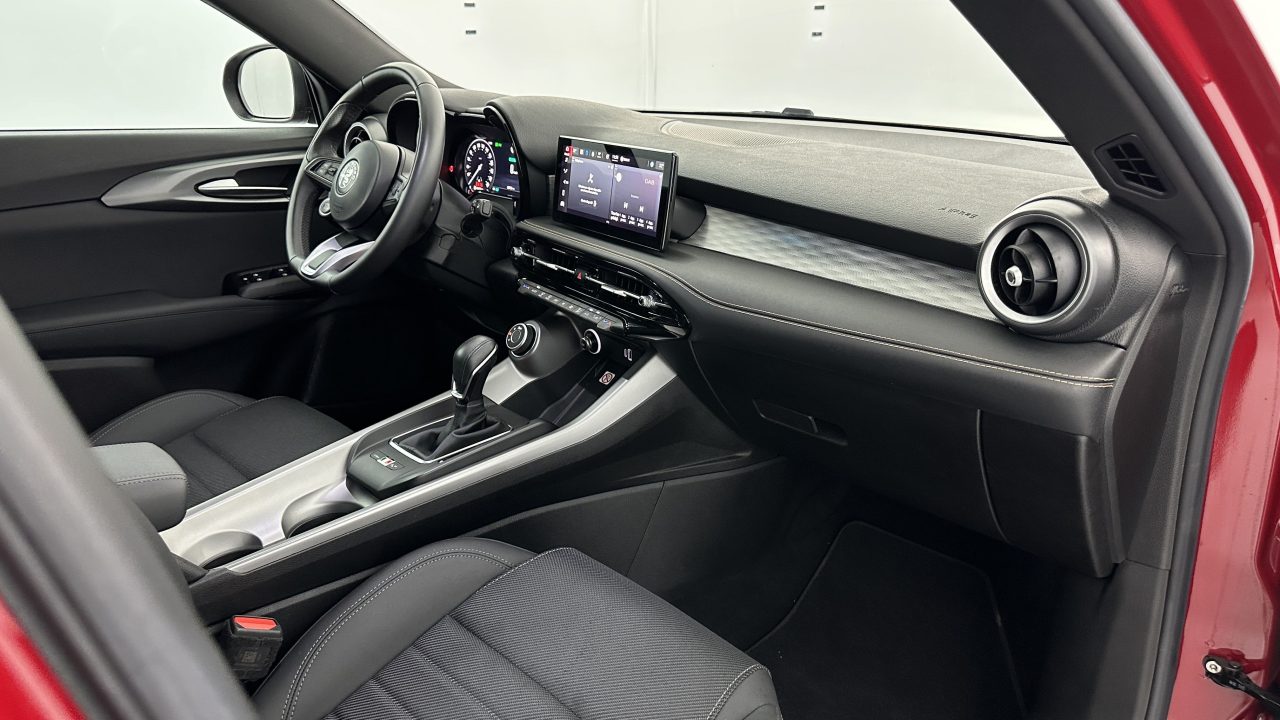 Alfa Romeo TONALE 1.3 Hybride Rechargeable PHEV 280ch AT6 Ti