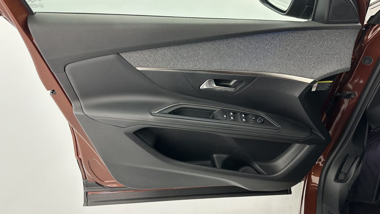 Peugeot 3008 II 1.5 BlueHDi 130ch Allure EAT8