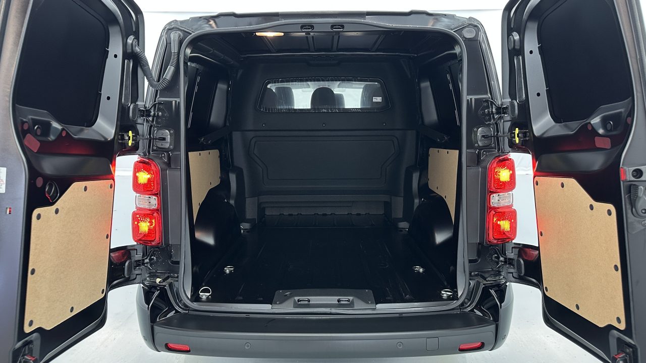 Fiat SCUDO CA XL 2.0 BlueHDi 180ch Pack Premium Connect EAT8