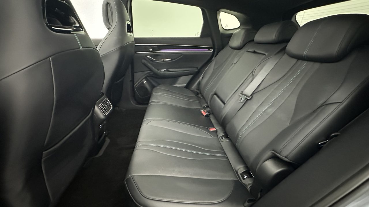 BYD SEAL U 1.5l DM-i 218ch PHEV Boost (18kWh)