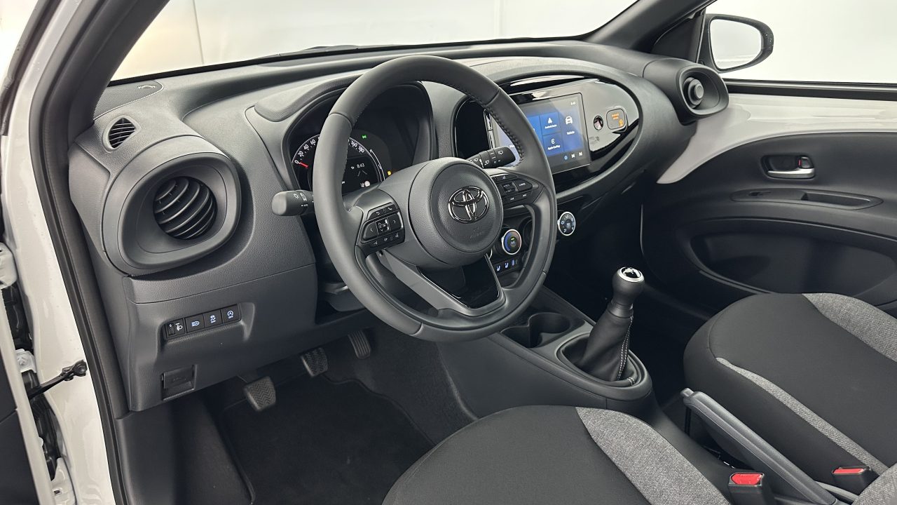Toyota AYGO X 1.0 VVT-i 72ch Dynamic