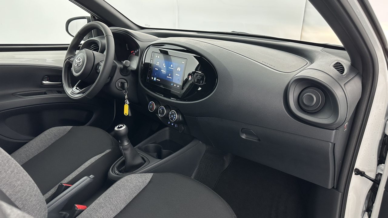 Toyota AYGO X 1.0 VVT-i 72ch Dynamic