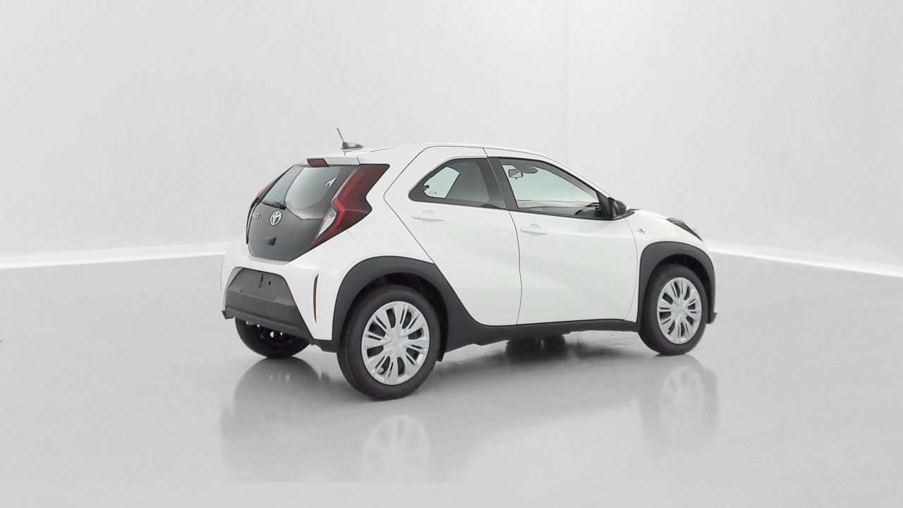 Toyota AYGO X 1.0 VVT-i 72ch Dynamic