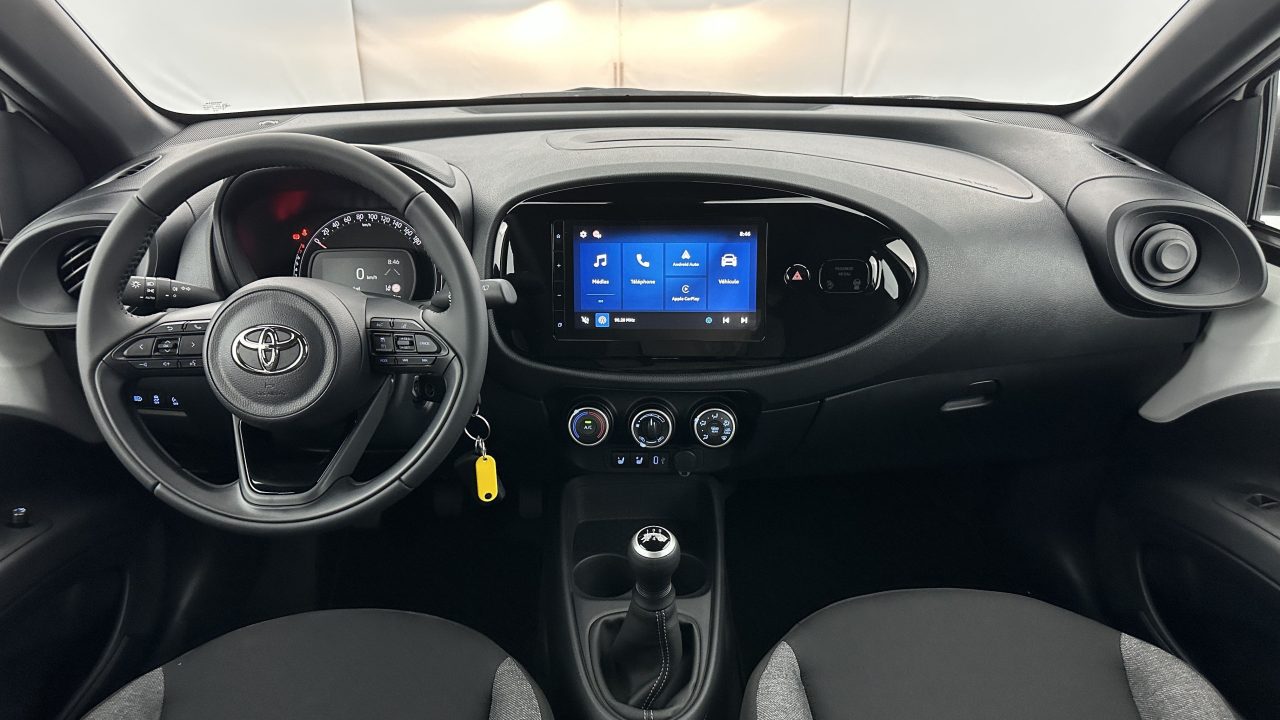 Toyota AYGO X 1.0 VVT-i 72ch Dynamic