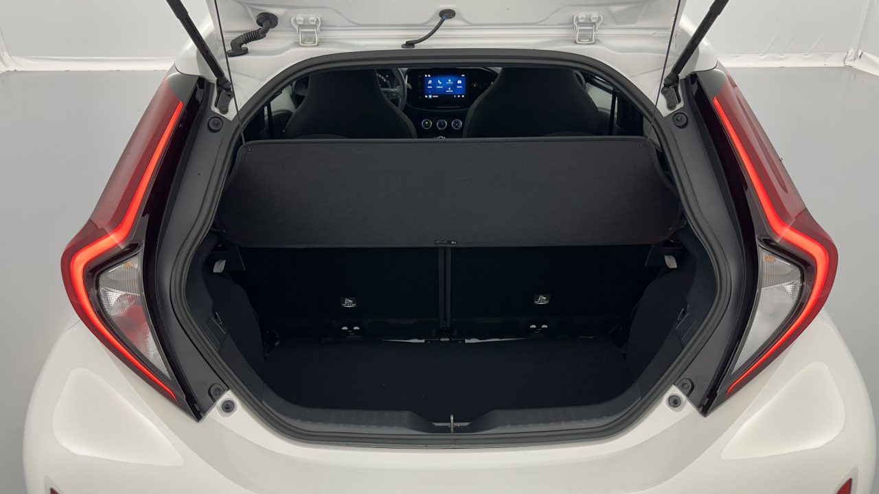 Toyota AYGO X 1.0 VVT-i 72ch Dynamic