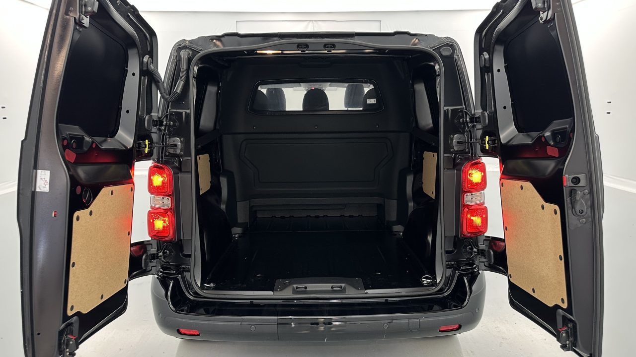 Fiat SCUDO CA M 2.0 BlueHDi 180ch Pack Premium Connect EAT8