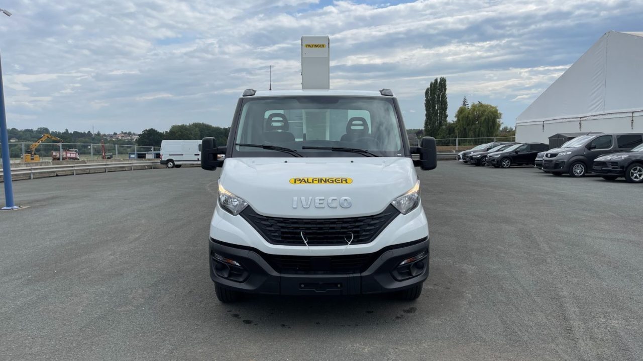 Iveco DAILY 35S14H 3750 2.3 136ch Nacelle Smart P170 TXE E