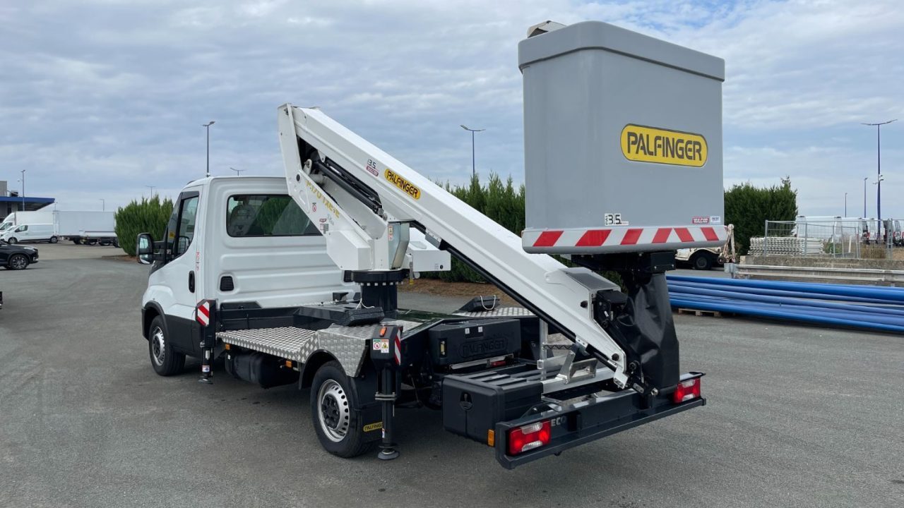 Iveco DAILY 35S14H 3750 2.3 136ch Nacelle Smart P170 TXE E