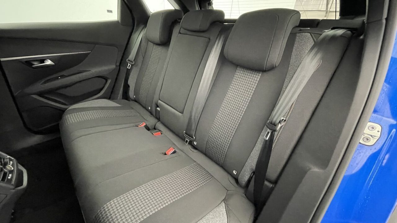 Peugeot 3008 III 1.2 PureTech 130ch Active Pack EAT8