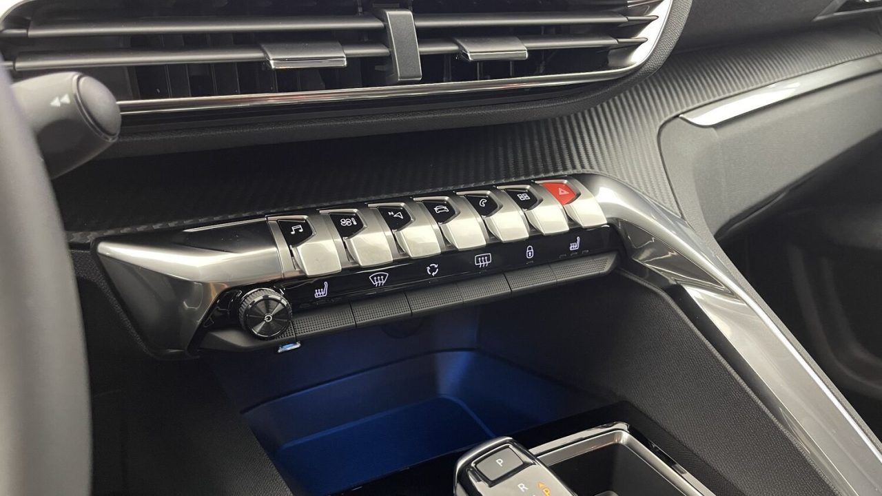Peugeot 3008 III 1.2 PureTech 130ch Active Pack EAT8