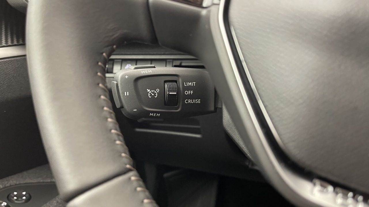 Peugeot 3008 III 1.2 PureTech 130ch Active Pack EAT8