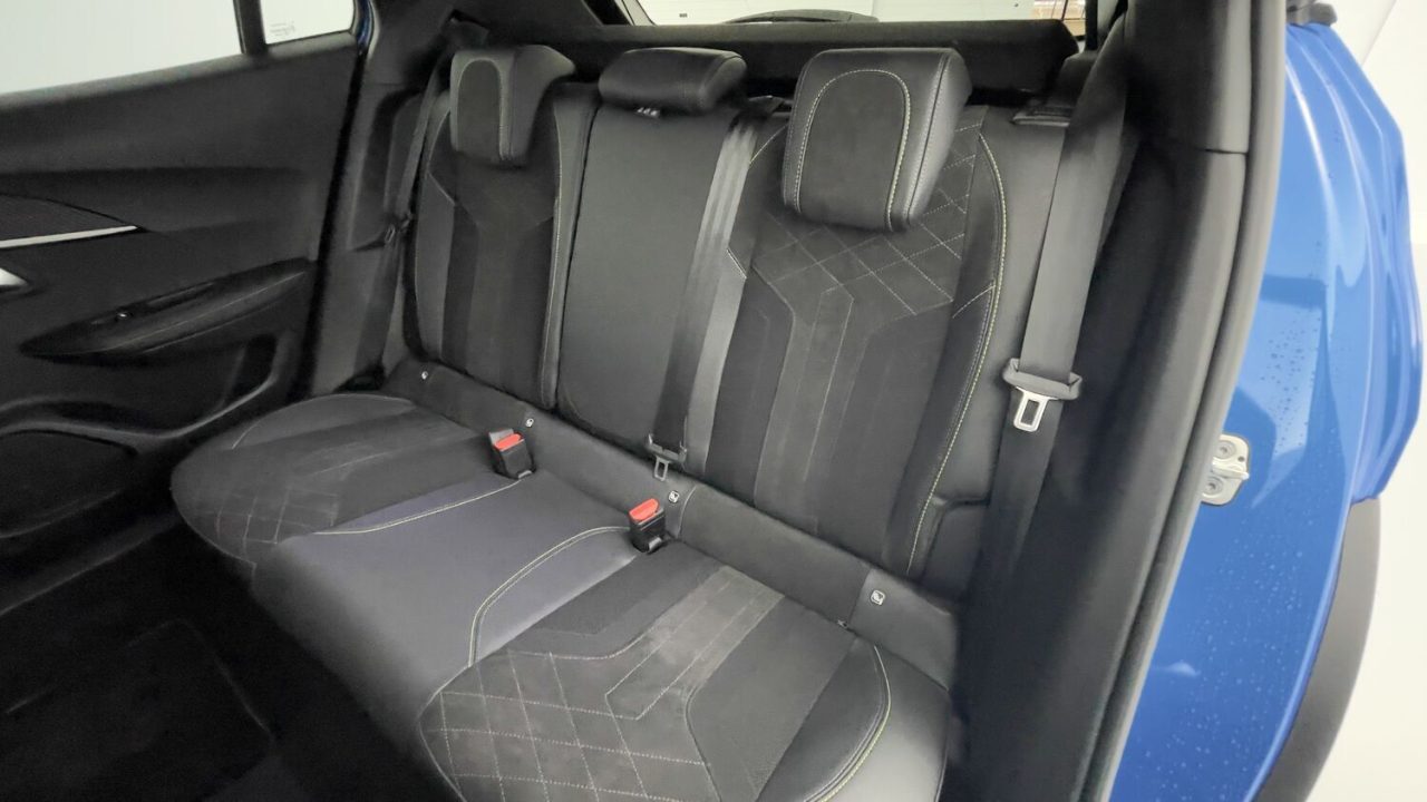 Peugeot 2008 II 1.2 PureTech 130ch GT EAT8