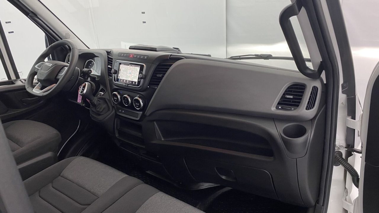 Iveco DAILY III 35S16HA8 4100 3.0 160ch Caisse Trouillet 20m³