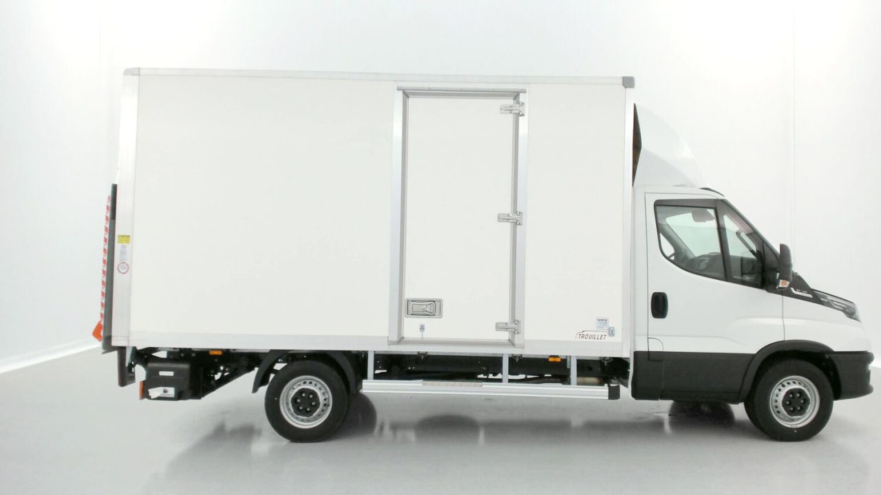 Iveco DAILY III 35S16HA8 4100 3.0 160ch Caisse Trouillet 20m³