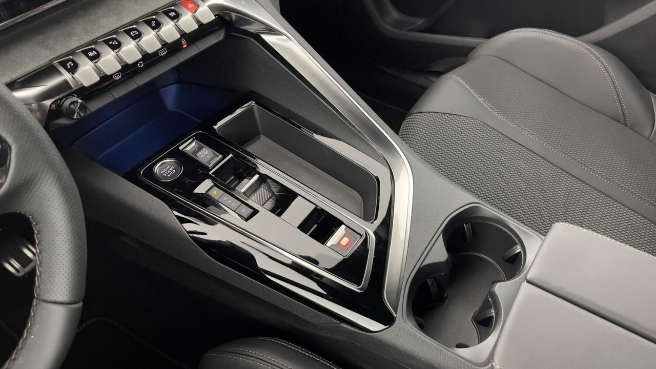 Peugeot 5008 III 1.2 PureTech 130ch GT EAT8
