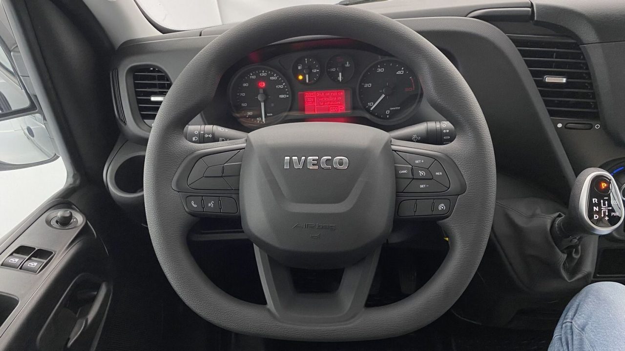 Iveco DAILY 35S16A8 4100 2.3 156ch 16m³ Hi-Matic