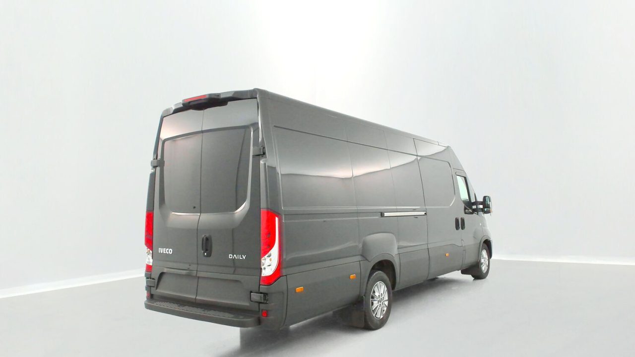 Iveco DAILY 35S16A8 4100 2.3 156ch 16m³ Hi-Matic