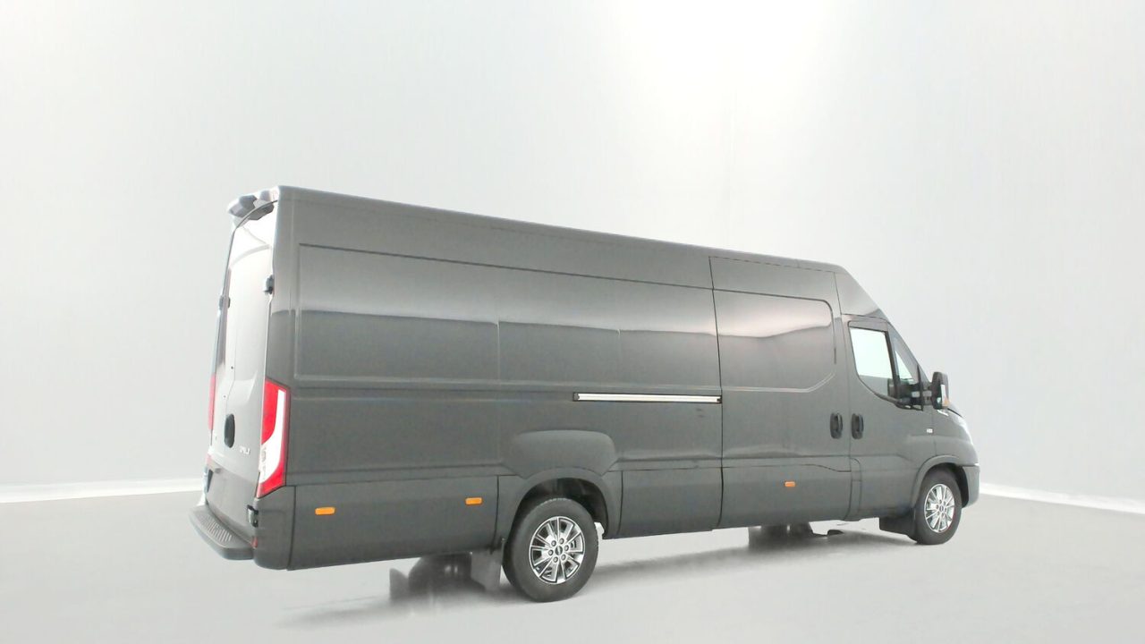 Iveco DAILY 35S16A8 4100 2.3 156ch 16m³ Hi-Matic