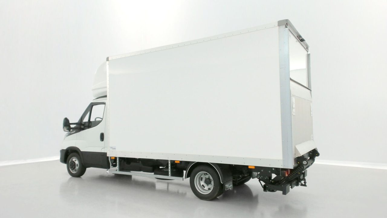 Iveco DAILY III 35C18HA8 4100 3.0 180ch Caisse 20m³ Toutain
