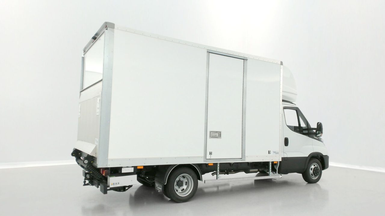 Iveco DAILY III 35C18HA8 4100 3.0 180ch Caisse 20m³ Toutain