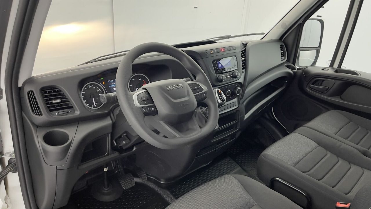 Iveco DAILY III 35C18HA8 4100 3.0 180ch Caisse 20m³ Toutain