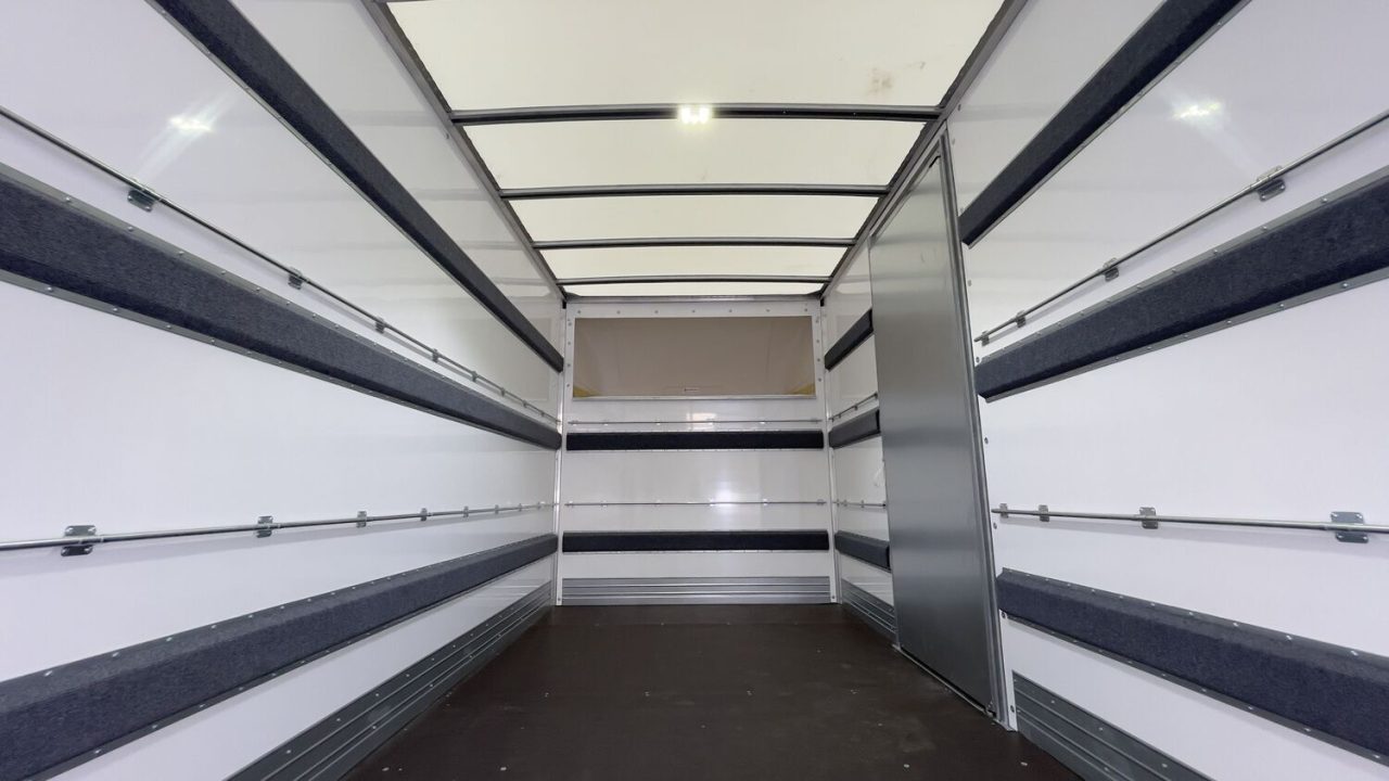 Iveco DAILY III 35C18HA8 4100 3.0 180ch Caisse 20m³ Toutain