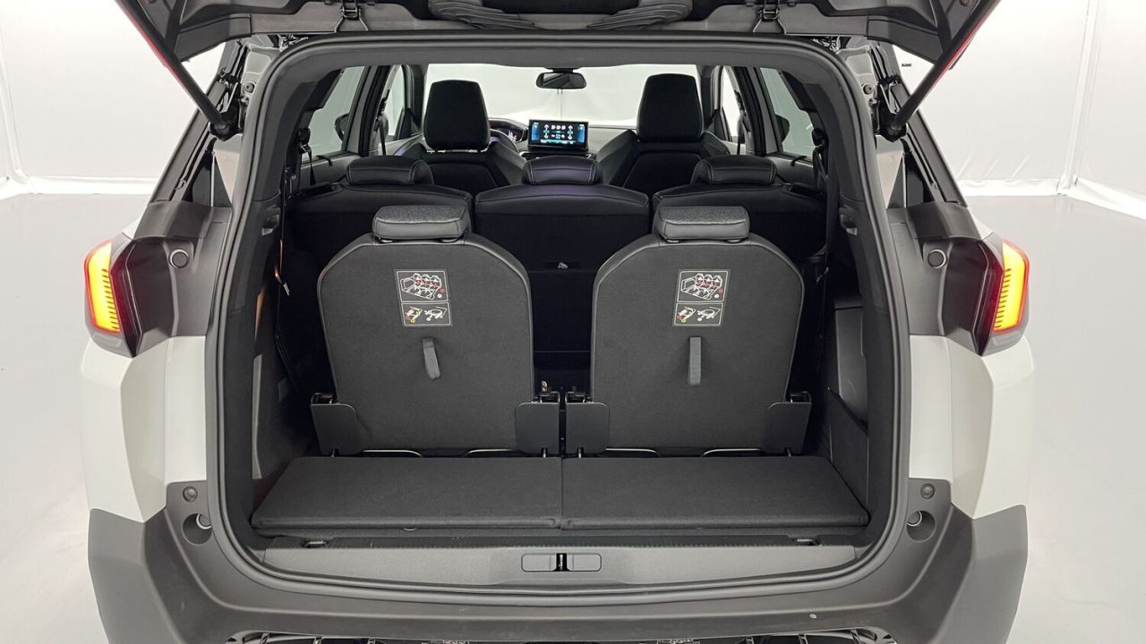 Peugeot 5008 III 1.5 BlueHDi 130ch Allure Pack EAT8